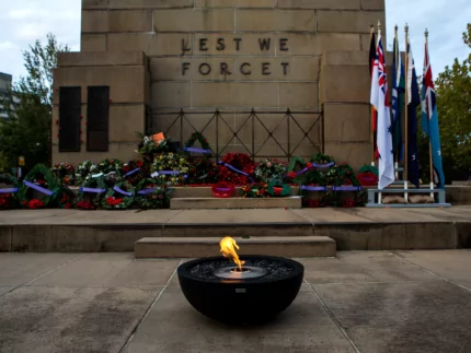 Mix 600 - Dawn Service